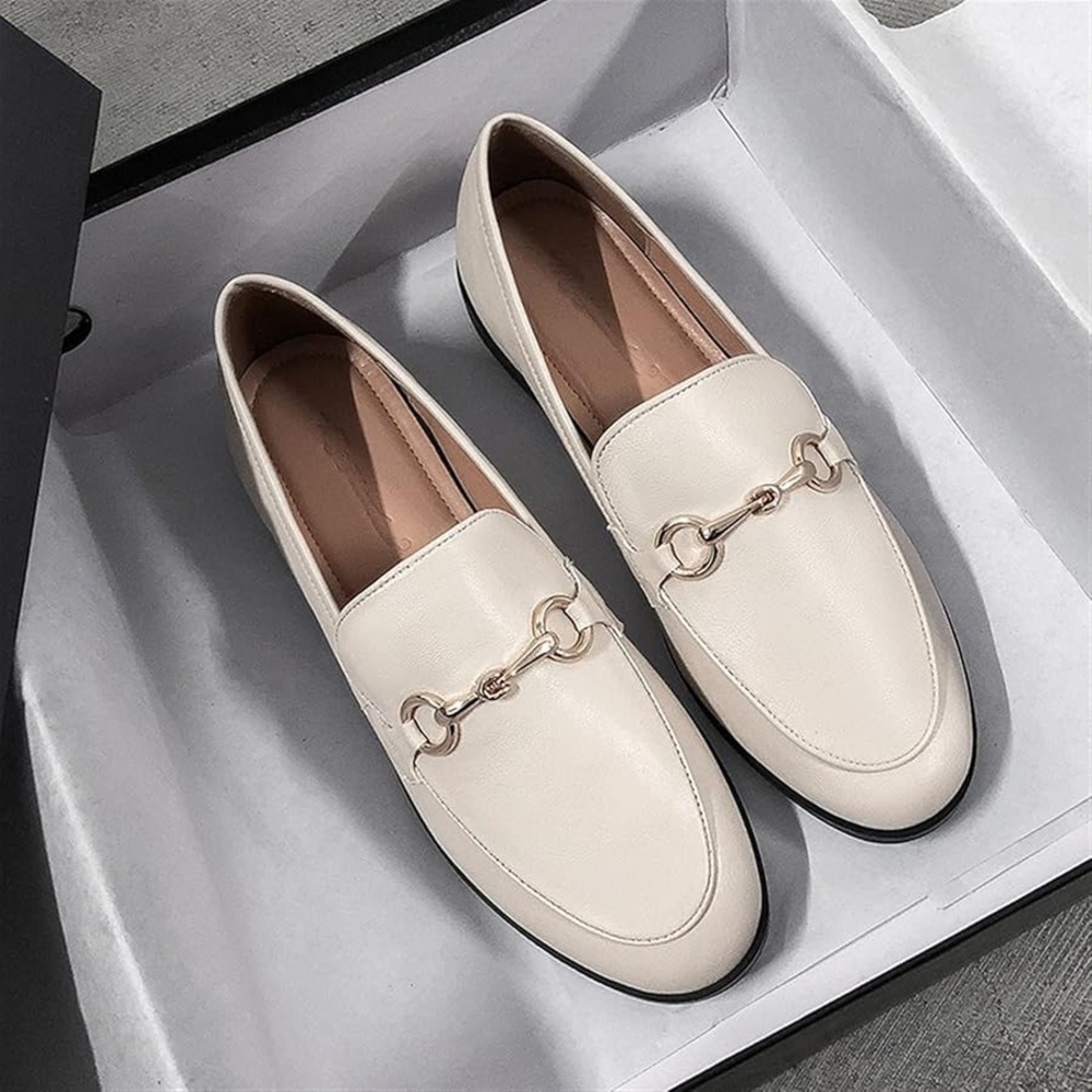 Coach Women's Cream Loafers with Gold Detail - Picture 4 of 14